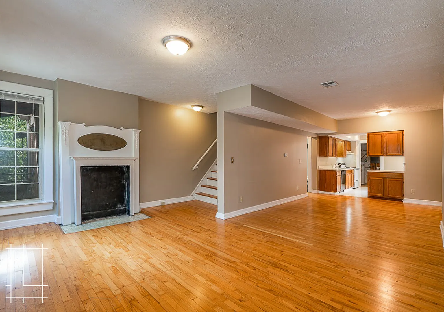 Neil House — Photo 4