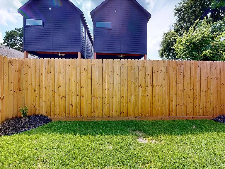 4305 Rogers St — Photo 42
