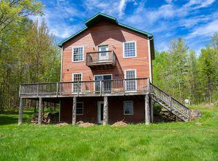 586 Reservoir Rd, Peru, NY 12972