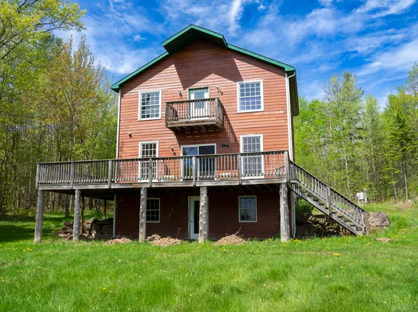 586 Reservoir Rd, Peru, NY 12972