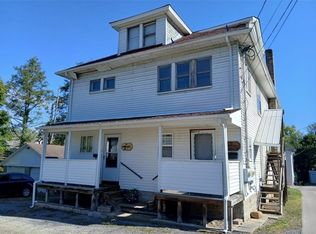 102 N Hickory Aly, Ligonier, PA