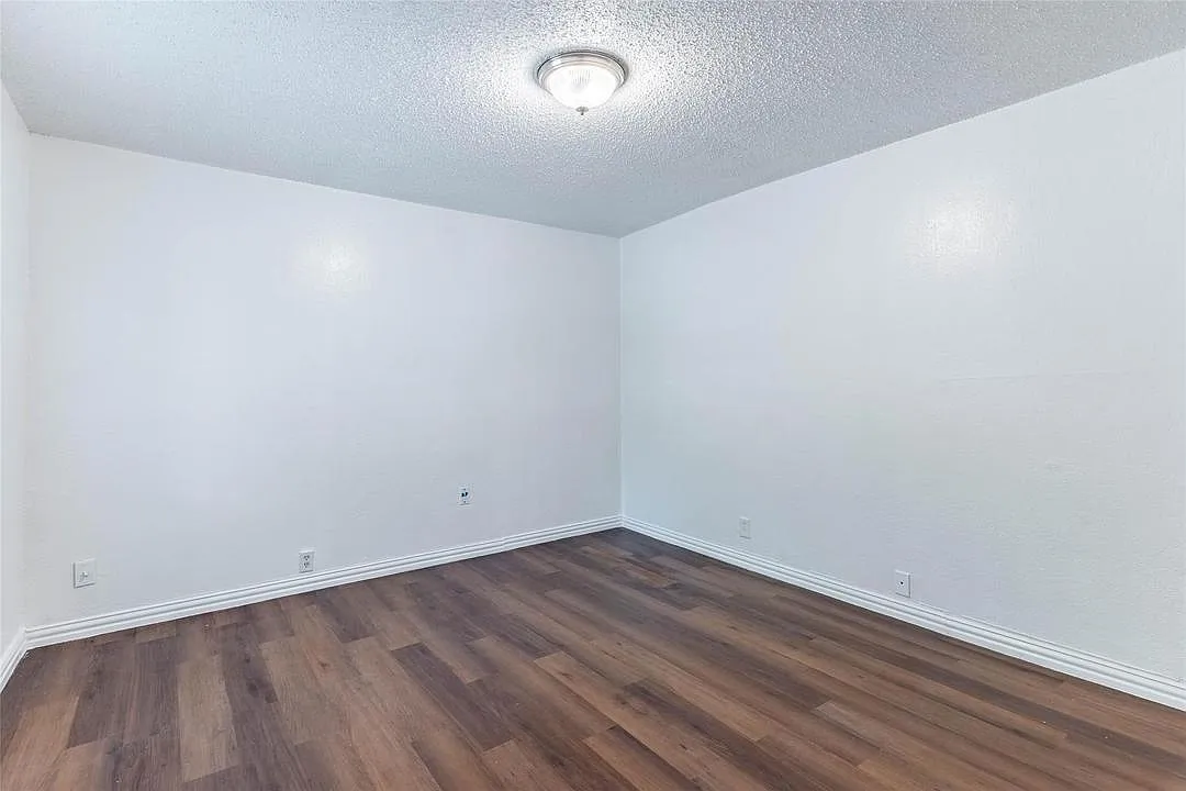 1115 S Frances St — Photo 4