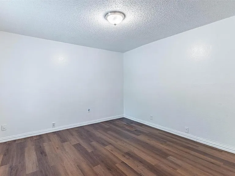 1115 S Frances St — Photo 4