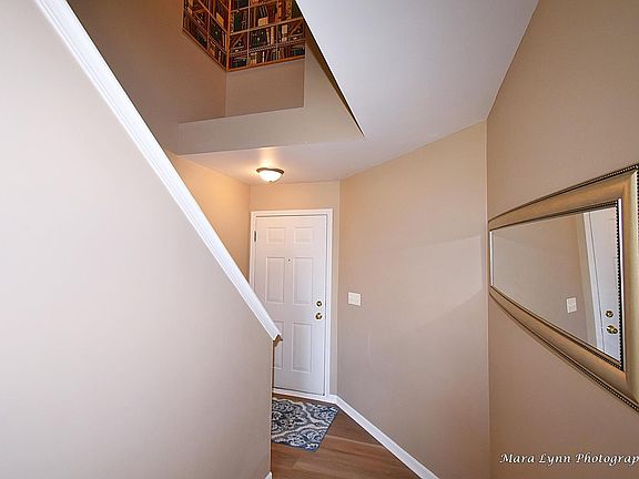 4th image of 190 Abington Ln