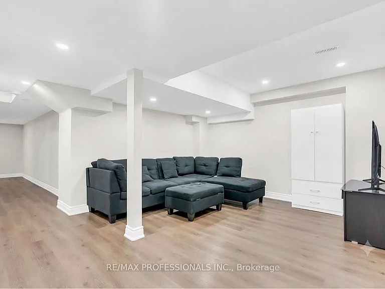 57 Forbes Ter — Photo 2