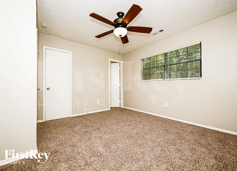 3031 Orbit Cir — Photo 7
