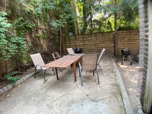 Rented by Cohen Group Real Estate INC | media 12