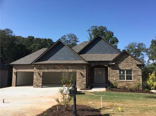 135 Siena Dr, Anderson, SC 29621