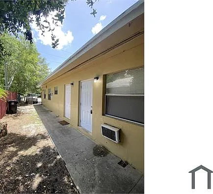 1131 NW 5th St #3 — Photo 5