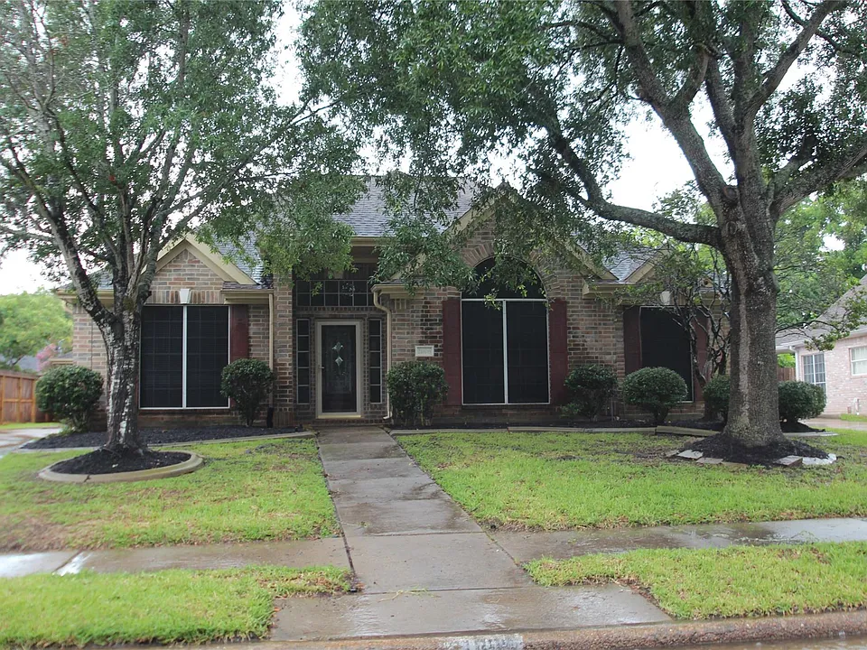 21806 Moortown Cir
