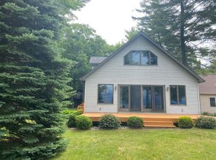470 McDonald Dr, Houghton Lake, MI 48629