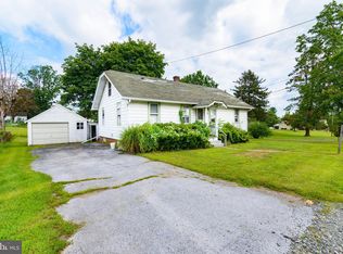 19 Congo Rd, Gilbertsville, PA 19525