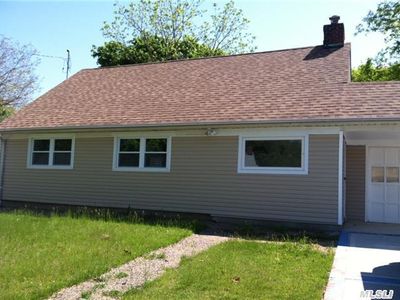 32 N Emerson Ave, Copiague, NY, 11726
