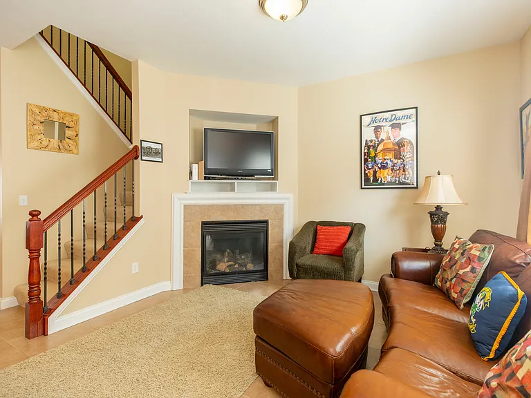 126 Clancey St — Photo 14