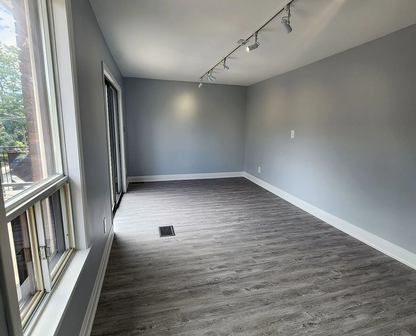 2 bed, $2,800 — Photo 4
