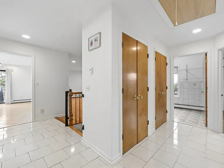 15 W Bradford Ave — Photo 10