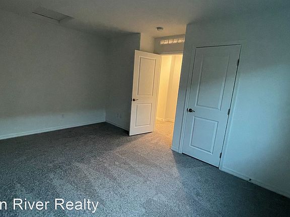 5th image of 7054 Sunland Ave