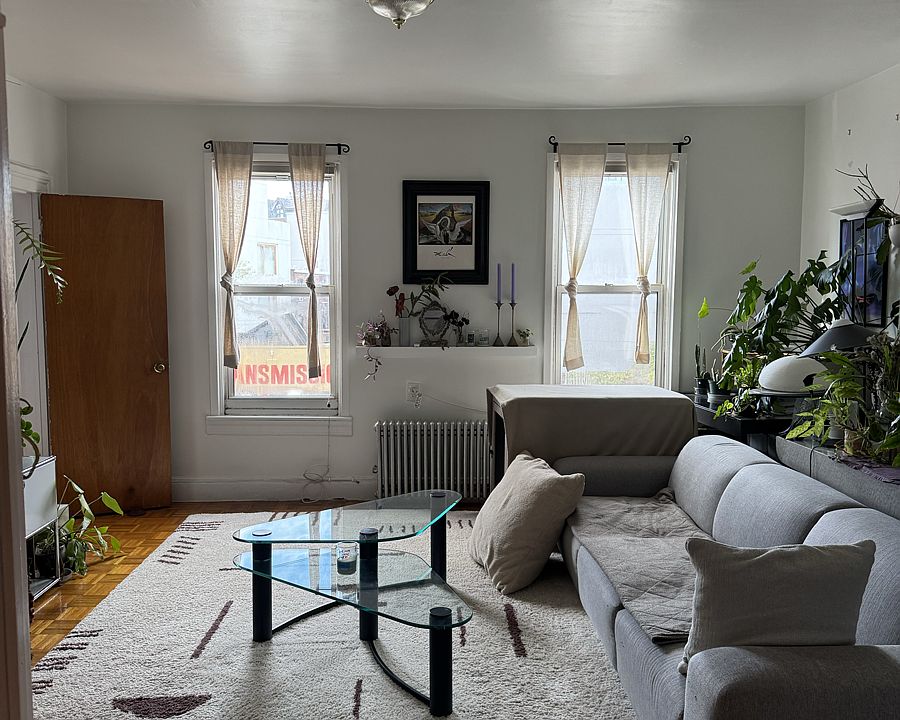 1st image of 645 Washington Ave #2