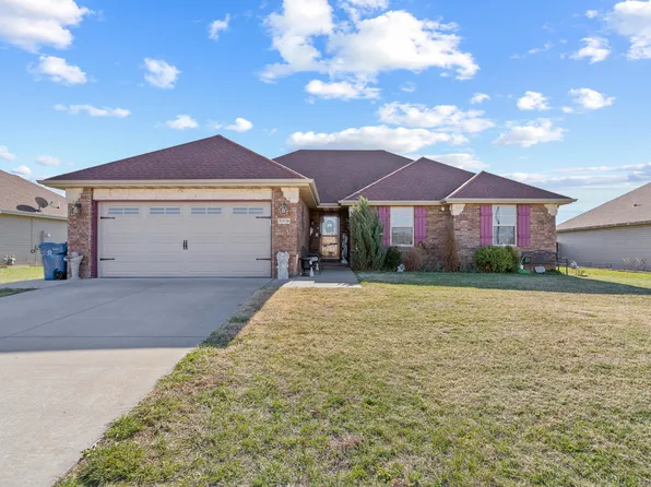300 E Willow Street, Clever, MO 65631