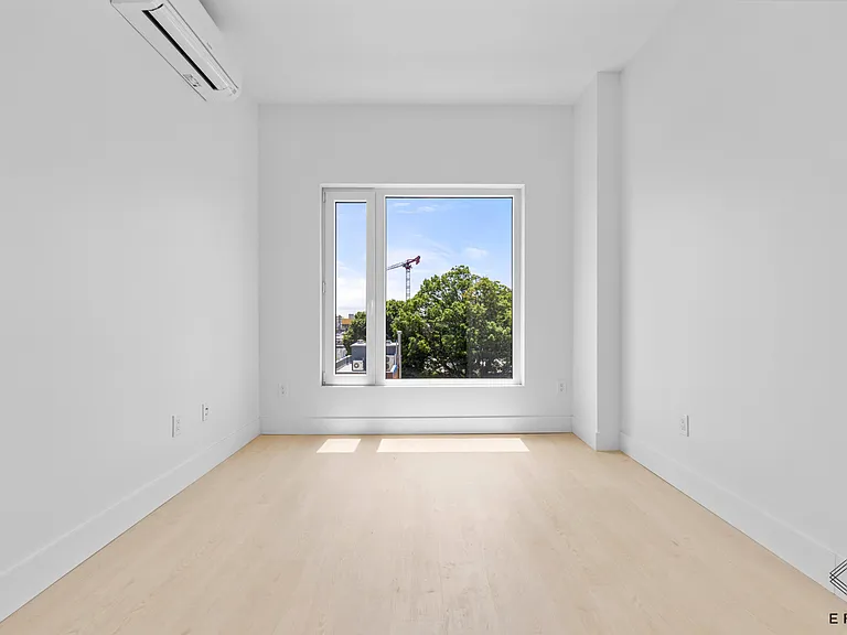 833 Maple St #4D — Photo 9