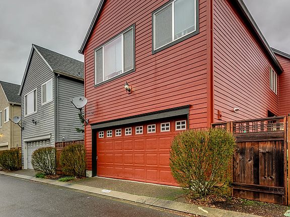 2nd image of 1164 SE Tamango St