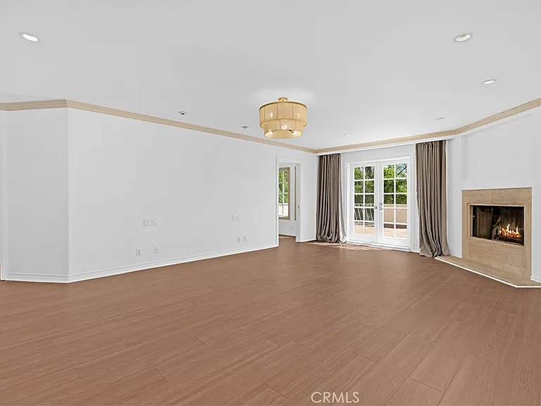 23900 Berdon St — Photo 20
