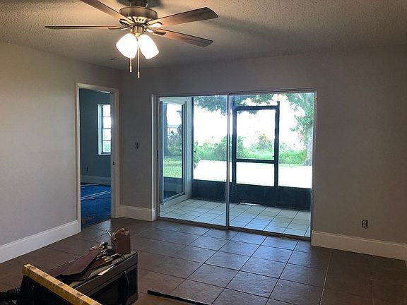 3rd image of 6045 Calais Blvd N APT 4