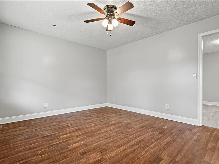 6112 Nazarene Rd — Photo 12