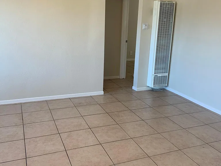 8856 Hoffman St — Photo 4