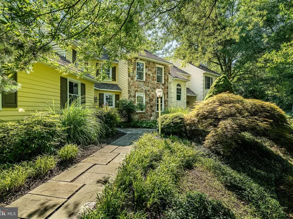 701 Haldane Dr, Kennett Square, PA 19348