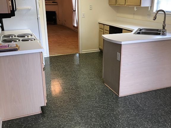Kitchen with breakfast area