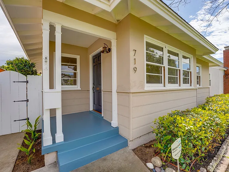 719 I Ave — Photo 4