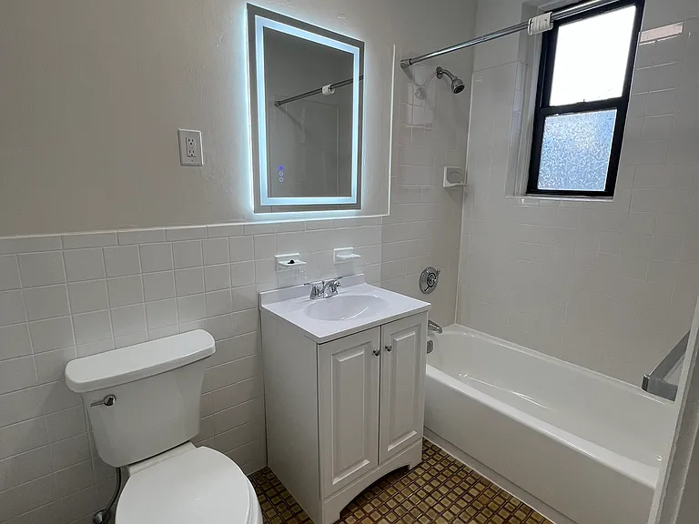 466 Commonwealth Ave #305 — Photo 5