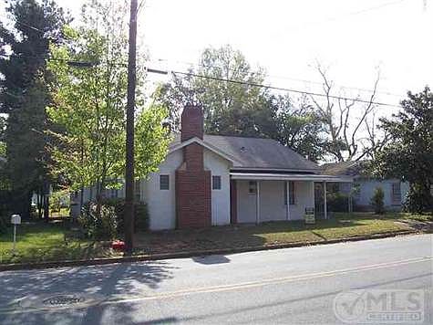 1st image of 104 N Bolivar St