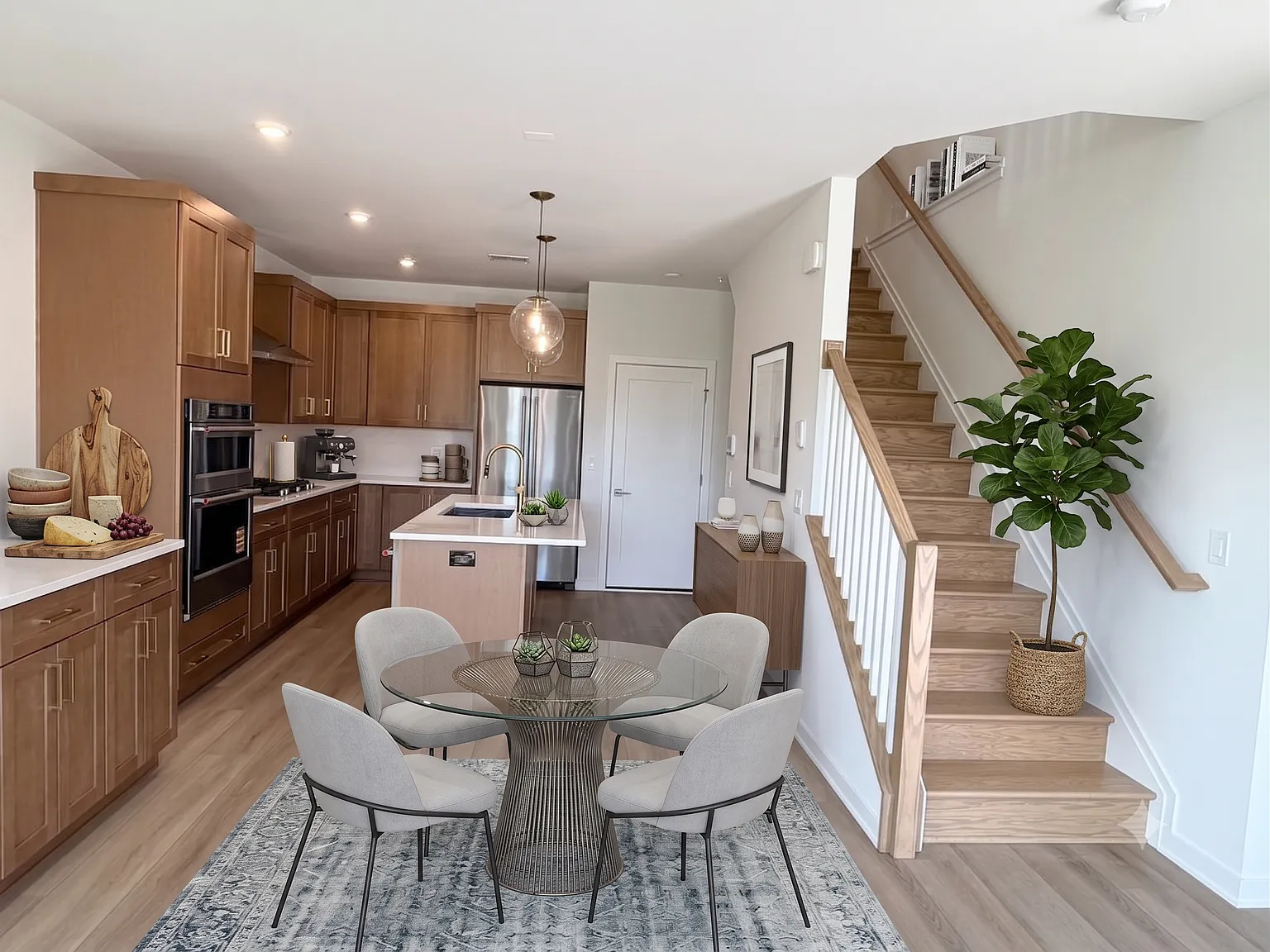 3 bed, 1525 sqft, $3,400 — Photo 3