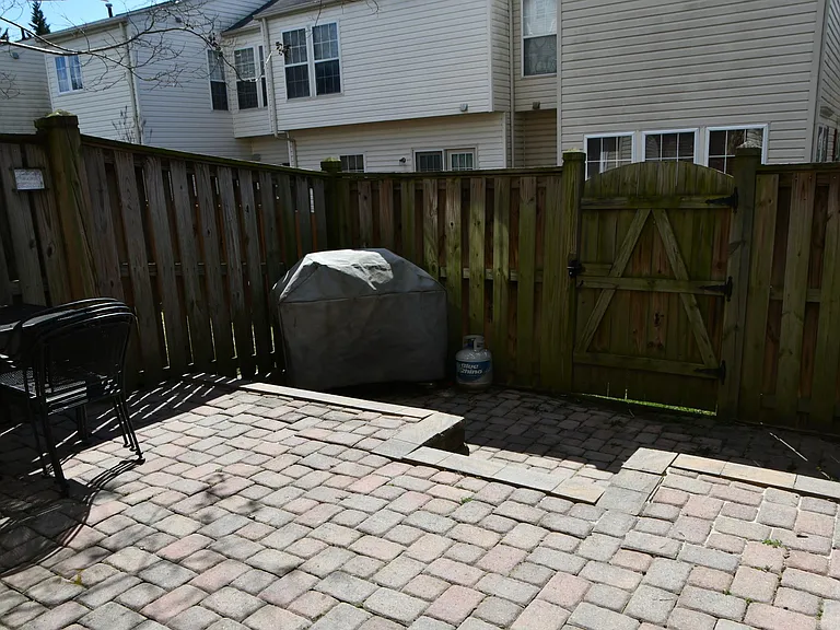 8336 Green Grass Rd — Photo 14