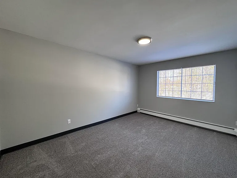 379 Huse Rd #14 — Photo 25
