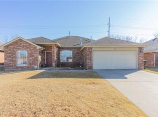 1821 Parkridge Dr, Norman, OK 73071