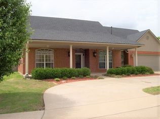 7610 NW Tonbridge Pl, Lawton, OK 73505