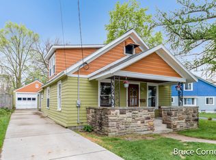 540 Graceland St NE, Grand Rapids, MI 49505