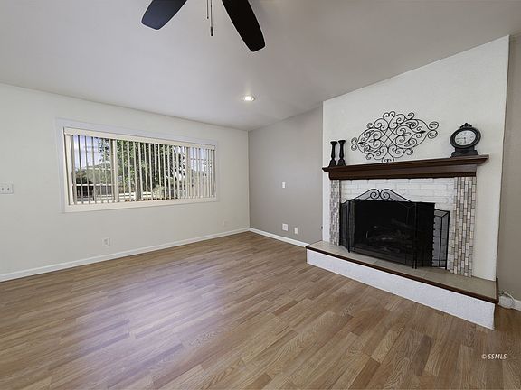 5th image of 705 W Graaf Ave