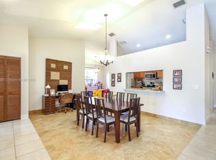 408 SE 6th St #0, Dania, FL 33004