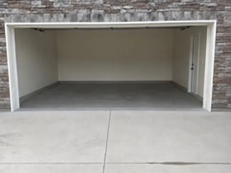 815 Westridge Cir — Photo 39