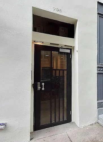 296 Elizabeth St #4R Photo 1