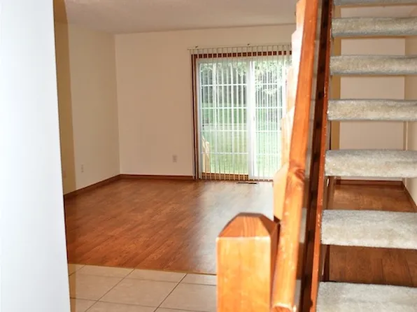 7361 Kirkdale Dr, Blacklick, OH 43004