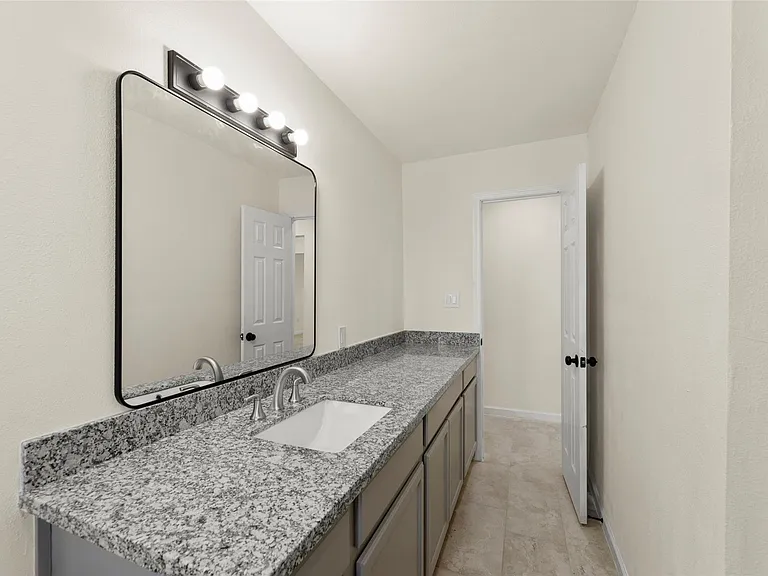 22019 Kenchester Dr — Photo 18