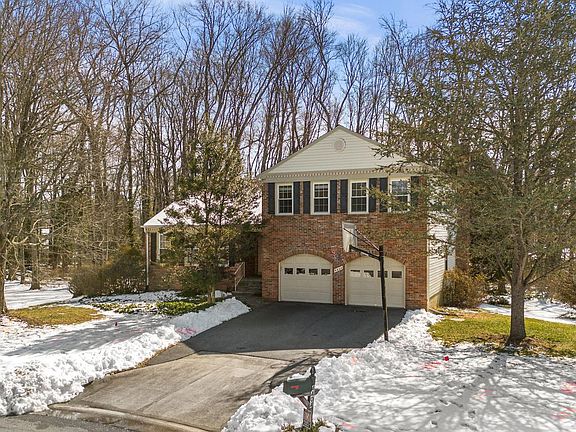 2nd image of 4404 Rendale Ct