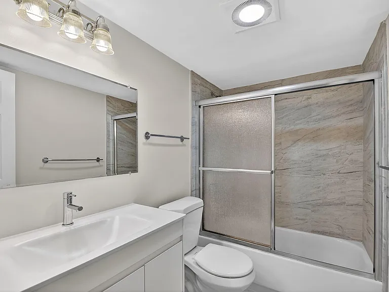4080 Tivoli Ct #206 — Photo 21