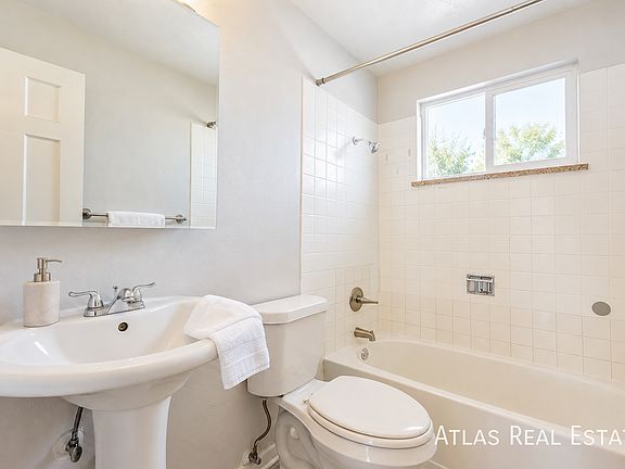 5th image of 2377 S Locust St APT D