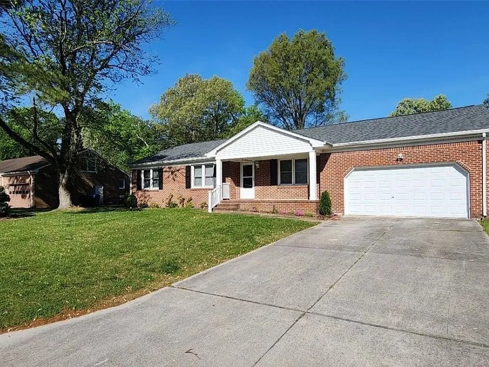 537 Mossycup Dr